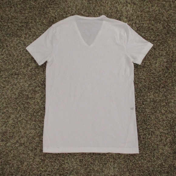 Mack Weldon Shirt Men's Small White V-Neck Short‎ Sleeve Tee - Picture 2 of 4